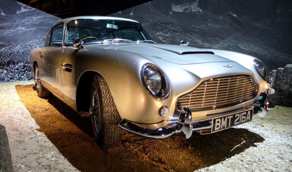 James Bond 007