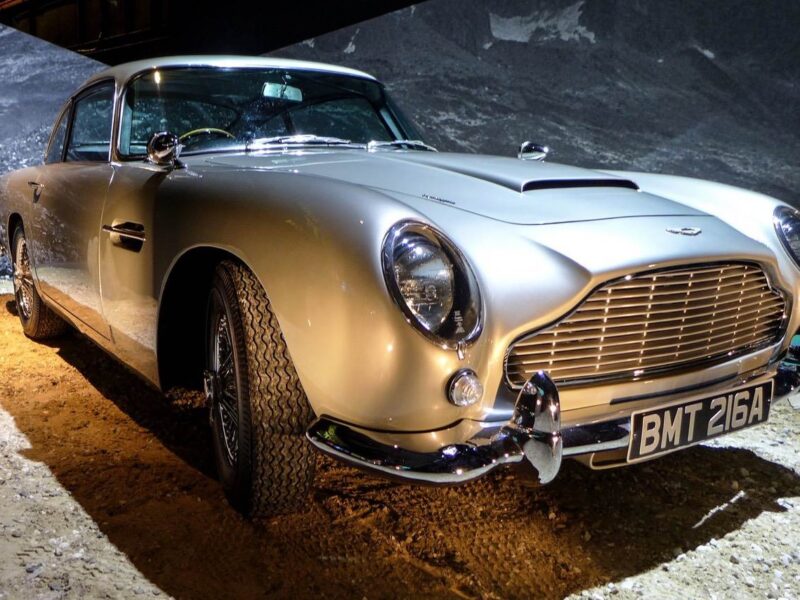 James Bond 007