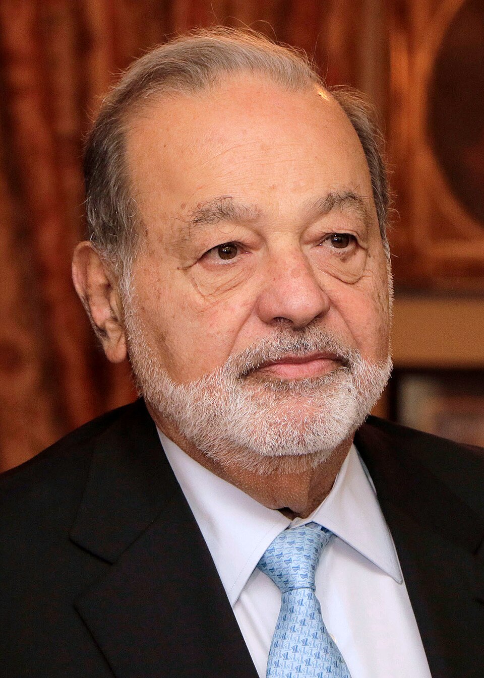 Photo : Secretaría de Cultura Ciudad de México from México — CC BY 2.0, via Wikimedia Commons Carlos Slim Helu