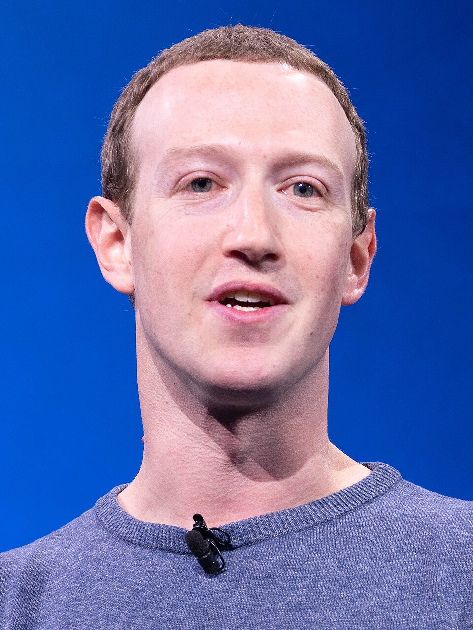 Photo : Anthony Quintano from Westminster, United States — CC BY 2.0, via Wikimedia Commons Mark Zuckerberg