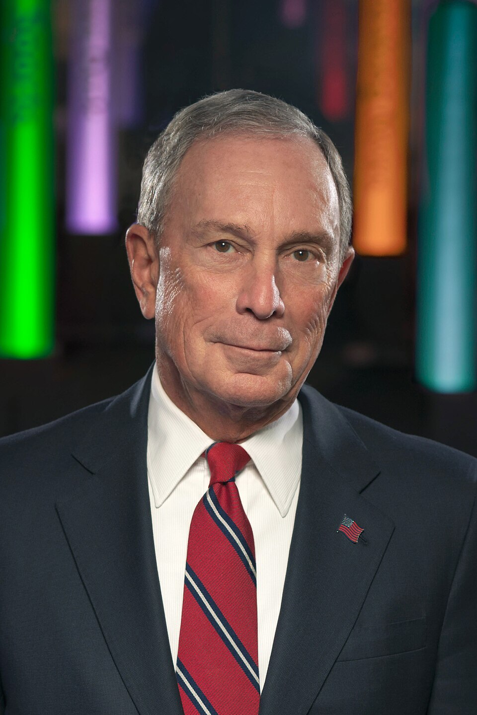 Photo : Bloomberg Philanthropies — CC0, via Wikimedia Commons Michael Bloomberg