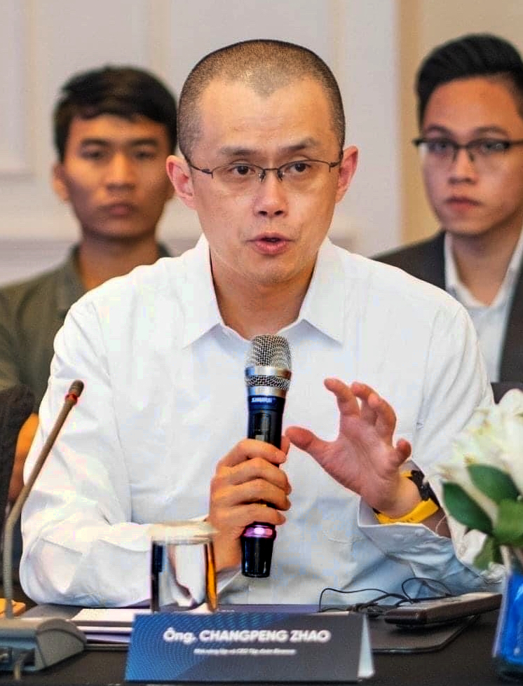 Photo : Aevozer — CC BY-SA 4.0, via Wikimedia Commons Changpeng Zhao