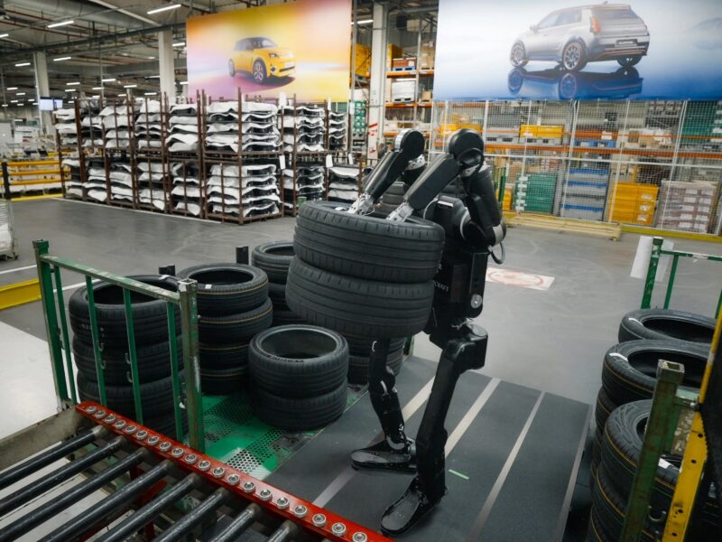 robot Wandercraft Renault Group